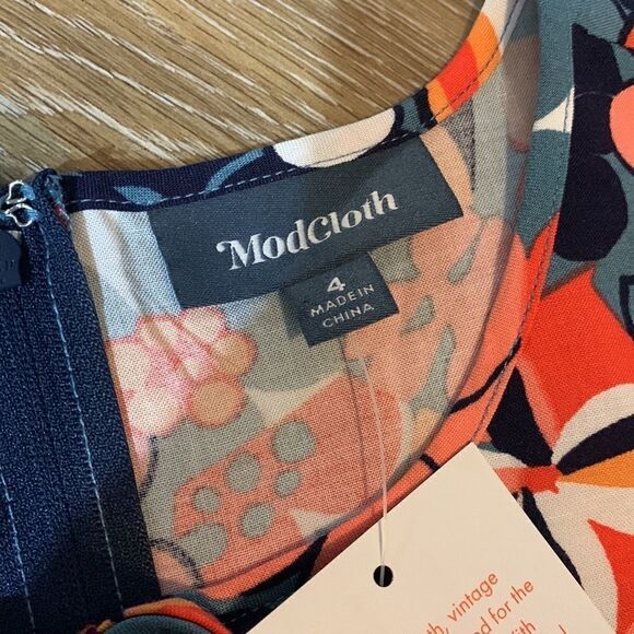 NWT ModCloth Floral Dress - Picture 5 of 12
